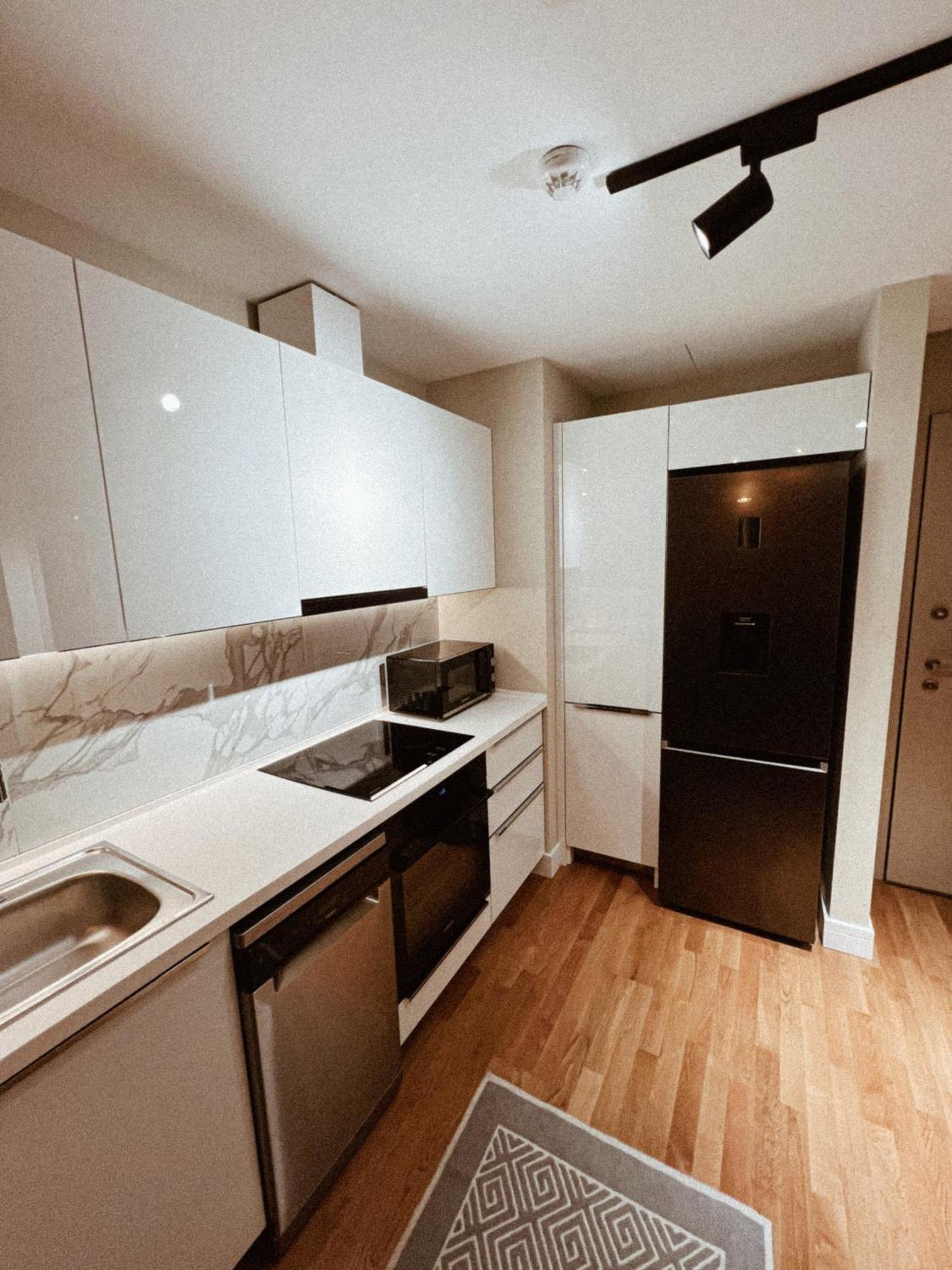 180° View Apartment In Diamond Building Skopje Buitenkant foto