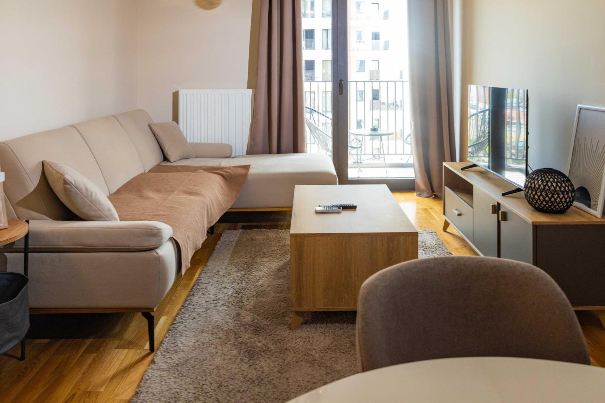 180° View Apartment In Diamond Building Skopje Buitenkant foto